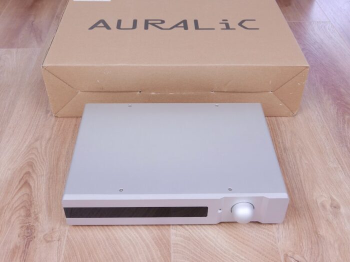 Auralic Vega highend audio DAC digital preamplifier 1