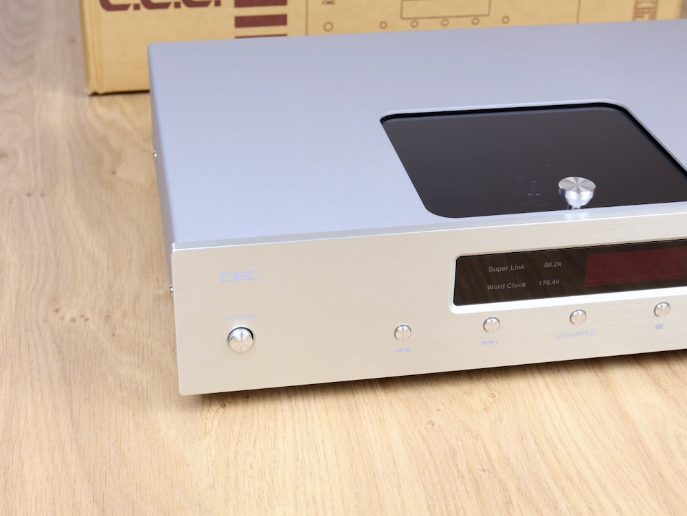 CEC TL2N highend audio CD transport 2