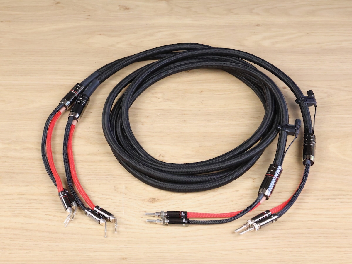 Atlas Cables Mavros Grun highend audio speaker cables 2,5 metre 21