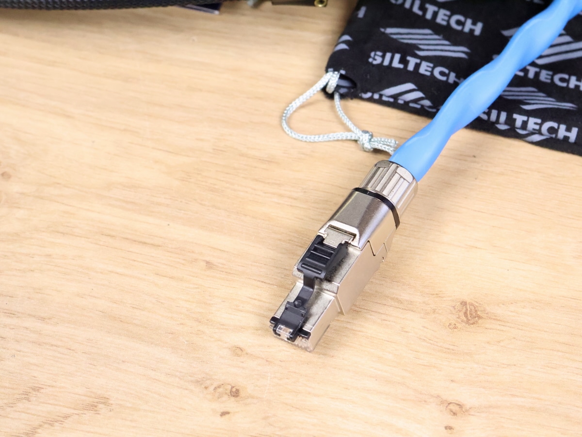 Siltech Royal Single Crown Network S10 highend digital audio ethernet cable 1,5 metre 1-3