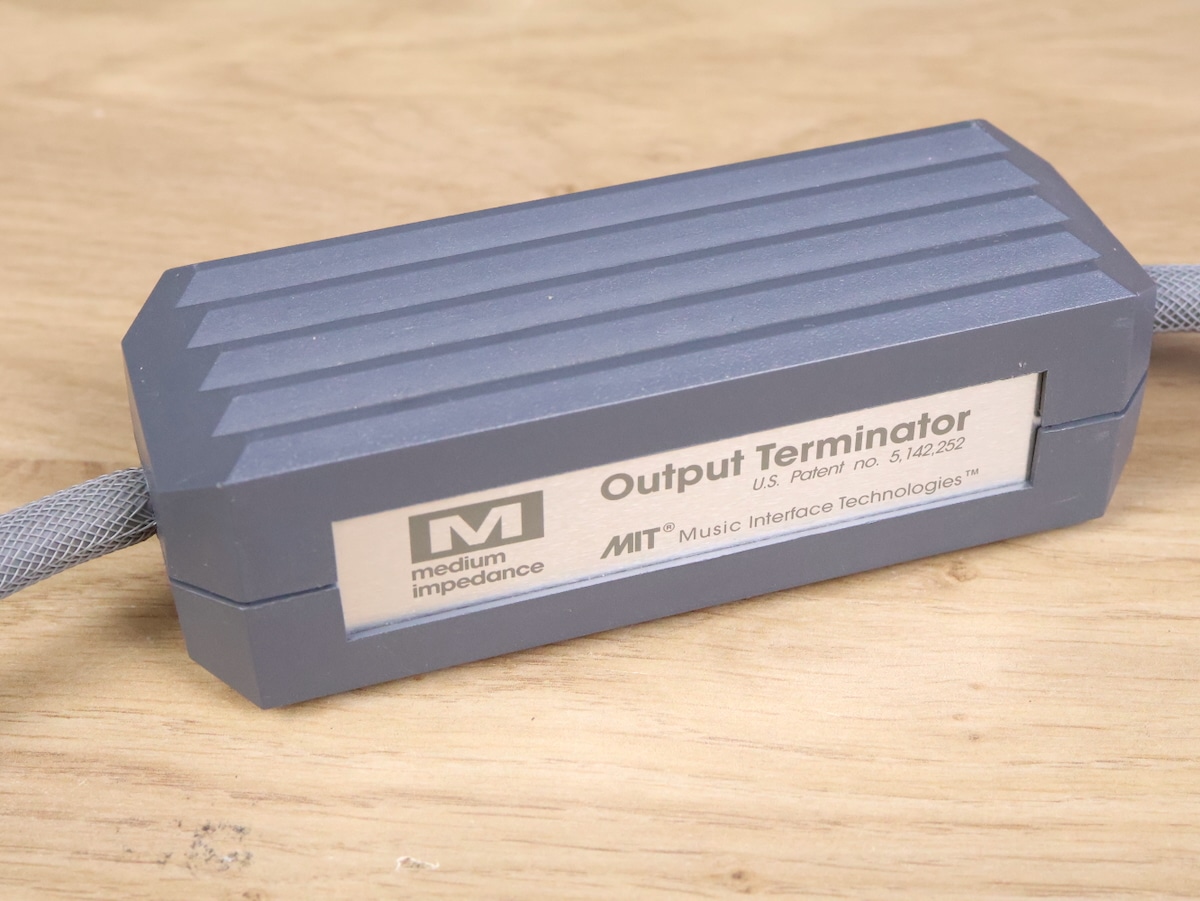 MIT MI-330 Plus S3 Series Three audio interconnects RCA 1,0 metre 43