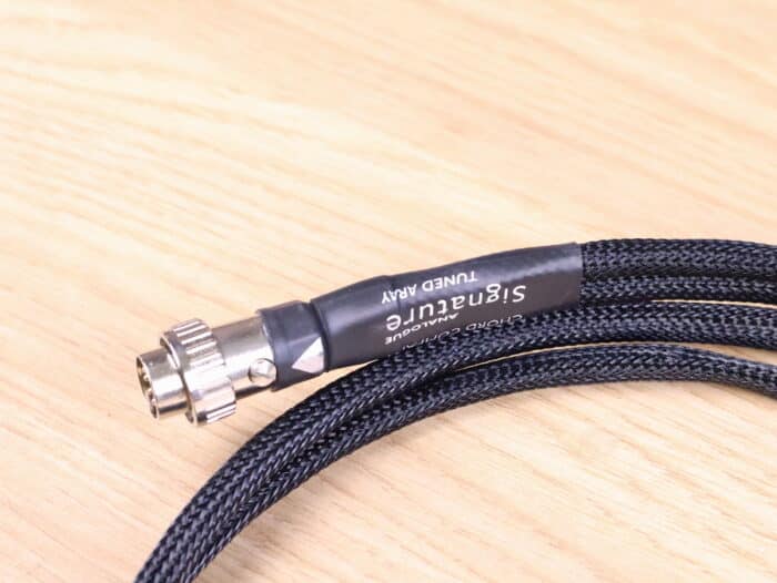 Chord Company Signature Tuned Aray digital audio interconnect 2x XLR to 5-pins DIN 1,0 metre 2