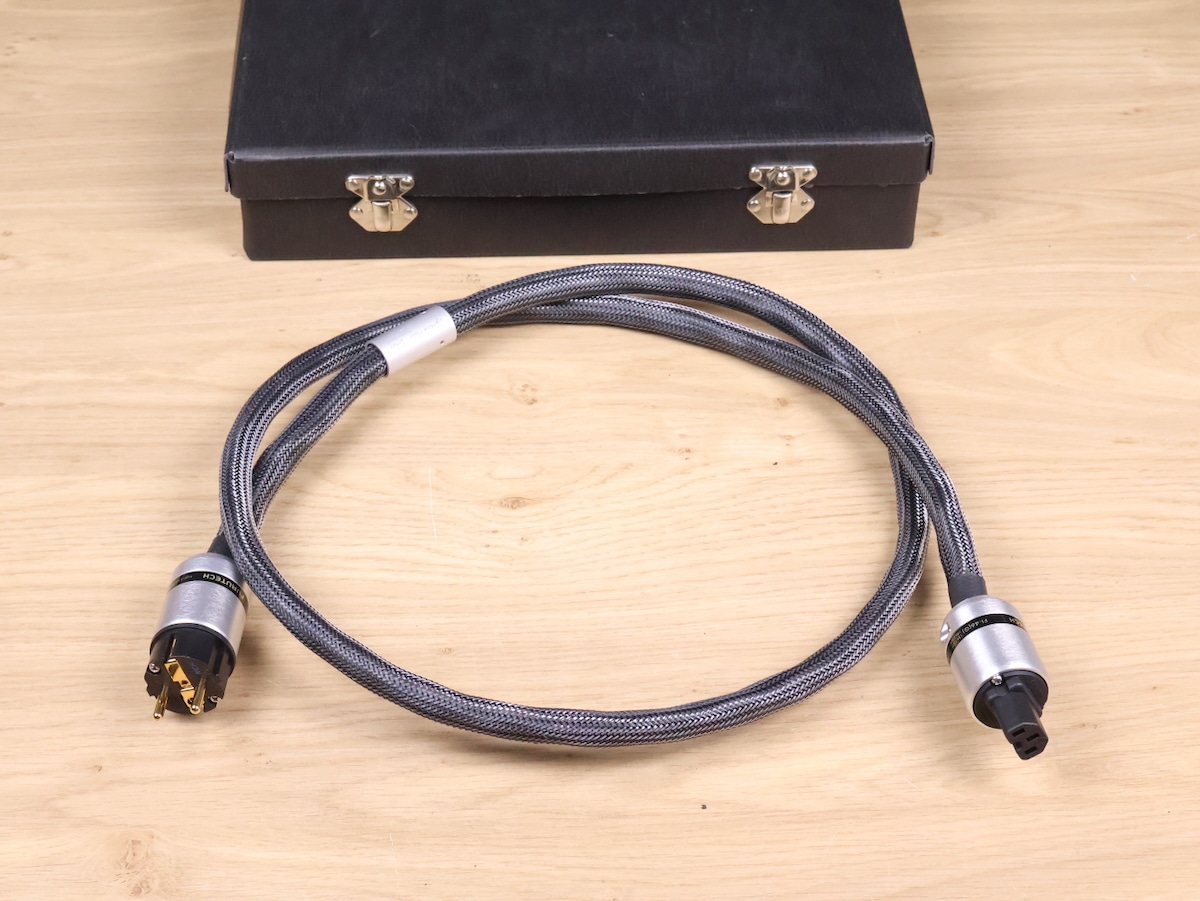 Dyrholm Draco highend audio power cable 1,8 metre 1