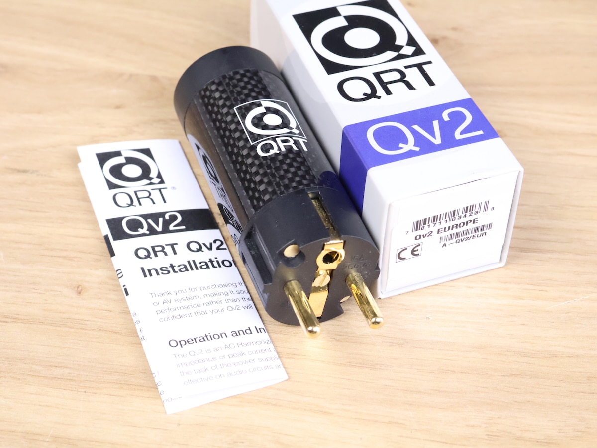 QRT Quantum QV2 audio AC Power Line Harmonizer (by Nordost) 52
