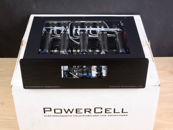 Synergistic Research Galileo PowerCell SX highend audio power conditioner with SRX cable 11
