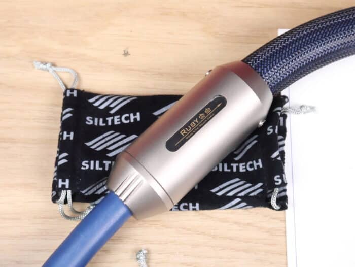 Siltech Ruby Double Crown G7 Royal Signature highend audio power cable 1,0 metre 32