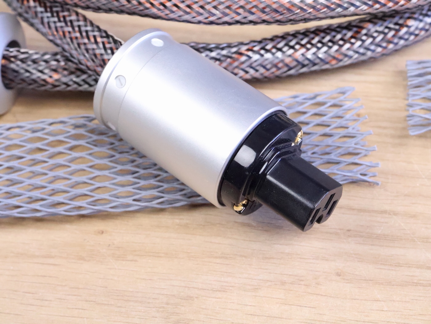 Ansuz Acoustics Mainz D2 high end audio power cable 2,0 metre 13