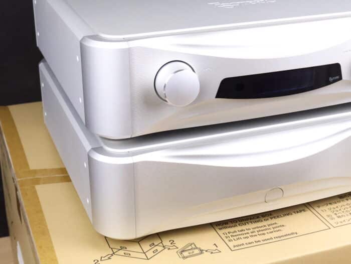 Esoteric Grandioso C1X high end audio Preamplifier 2