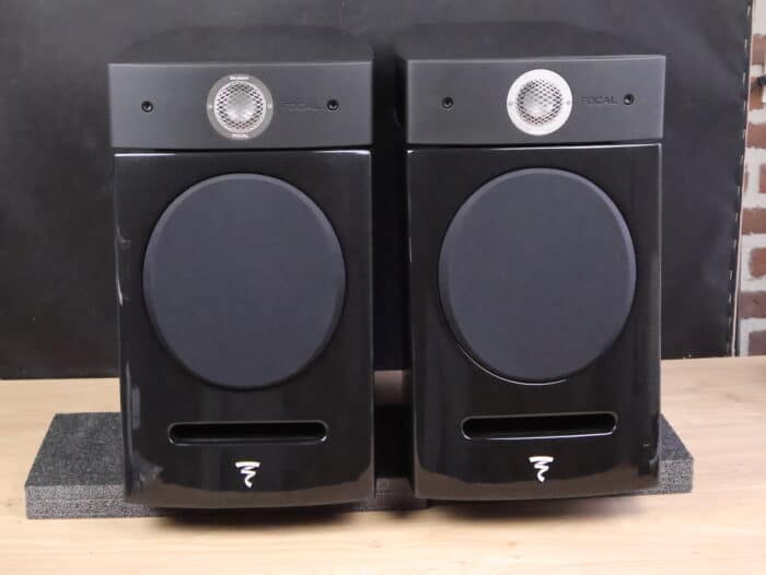Focal Diablo Utopia Colour EVO Black high end audio speakers 1