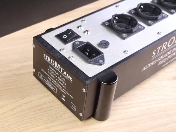 StromTank SEQ-5 high end audio power distributor 2