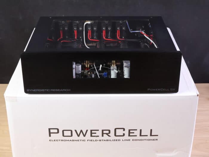 Synergistic Research PowerCell SX with Galileo Discovery power cable 1