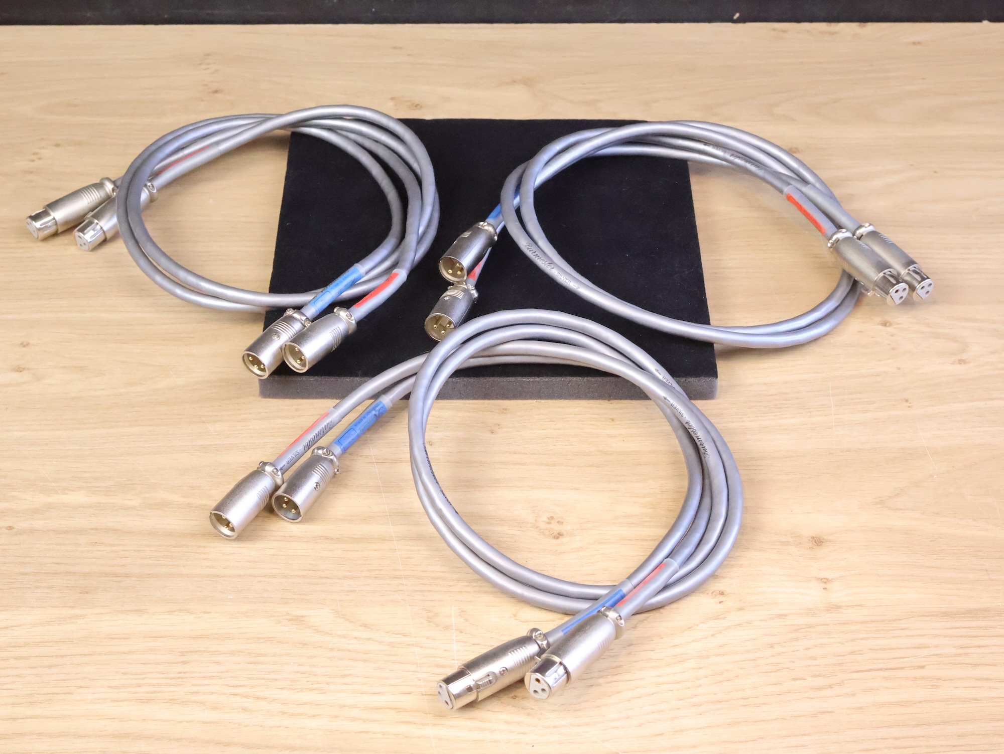 Burmester Silver audio interconnects XLR 1,0 metre (3 pairs available)